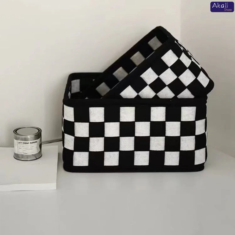2026Black and White Checkered  - огляд і ціна Cosmetic Bags
